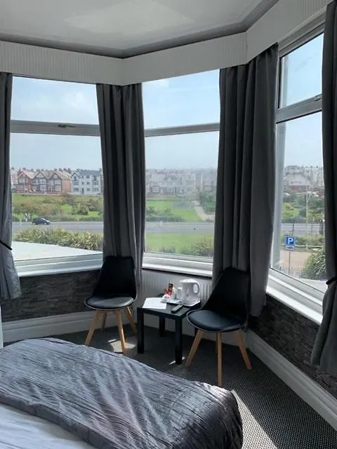 Waves Bed & Breakfast Blackpool